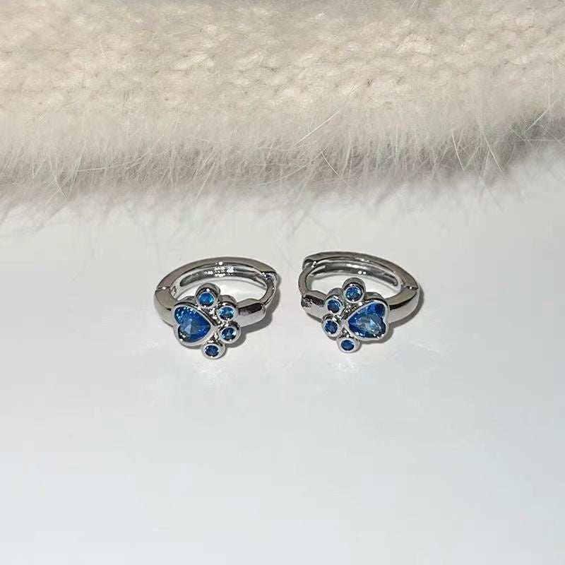 Diamond Studded Love Diamond studded cat paw earrings in pink, blue, and white on alloy material, sweet and cool style.